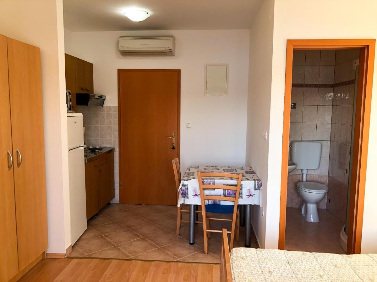Apartments Palit Rab Eksteriør billede